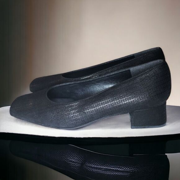 Stuart Weitzman Black Textured Square Toe Low Block Heel Pumps - Picture 1 of 8